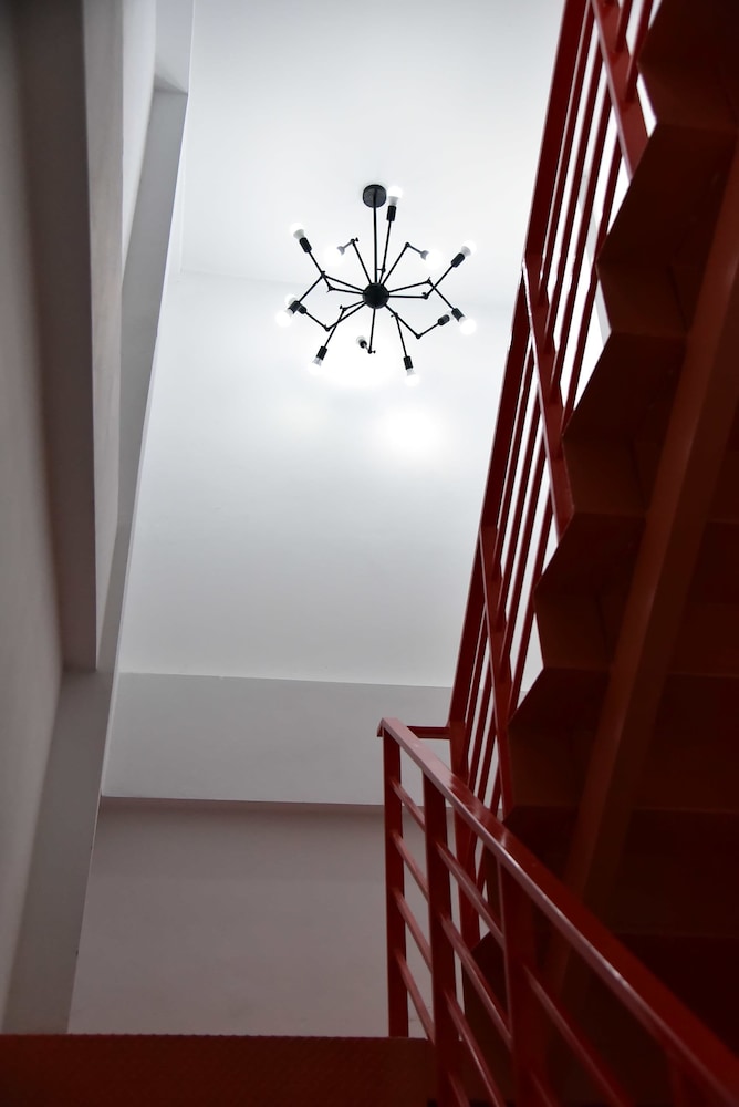 Inn Trog And Inn Soi - Hostel - Adults Only