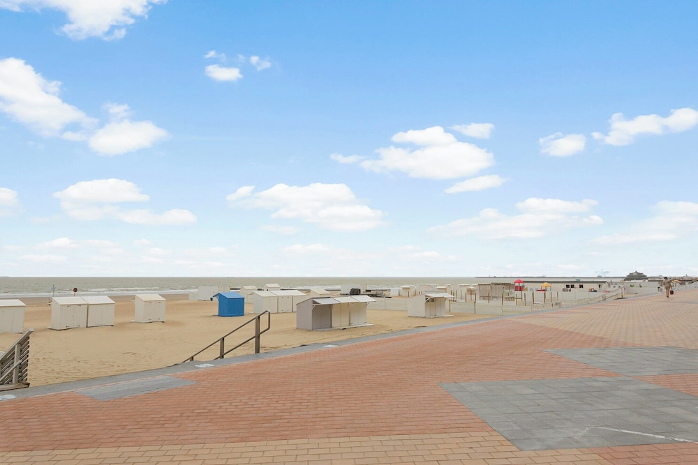 Apartment in Blankenberge Near the Beach