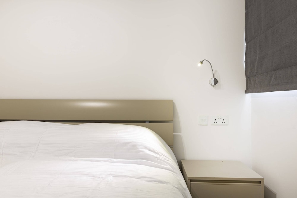 Gzira Suite 13