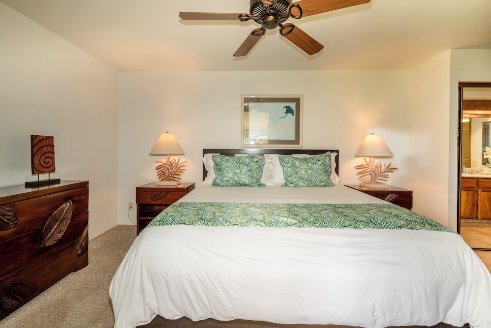 Polo Beach Club Vacation Rentals - APlus Resorts