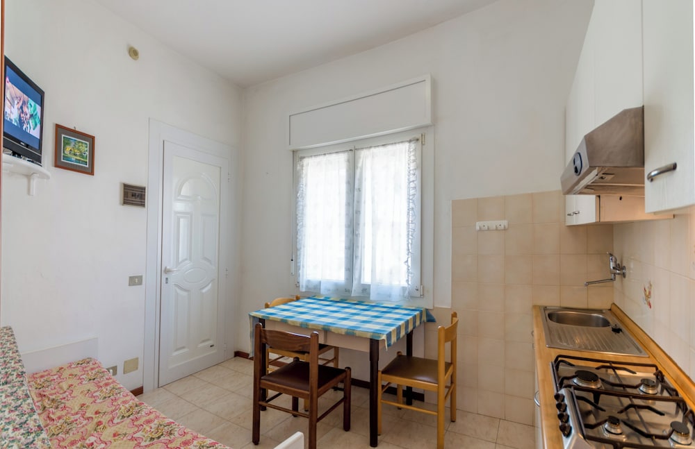 Gorgeous Apartment a few Steps From the Beach photo 5