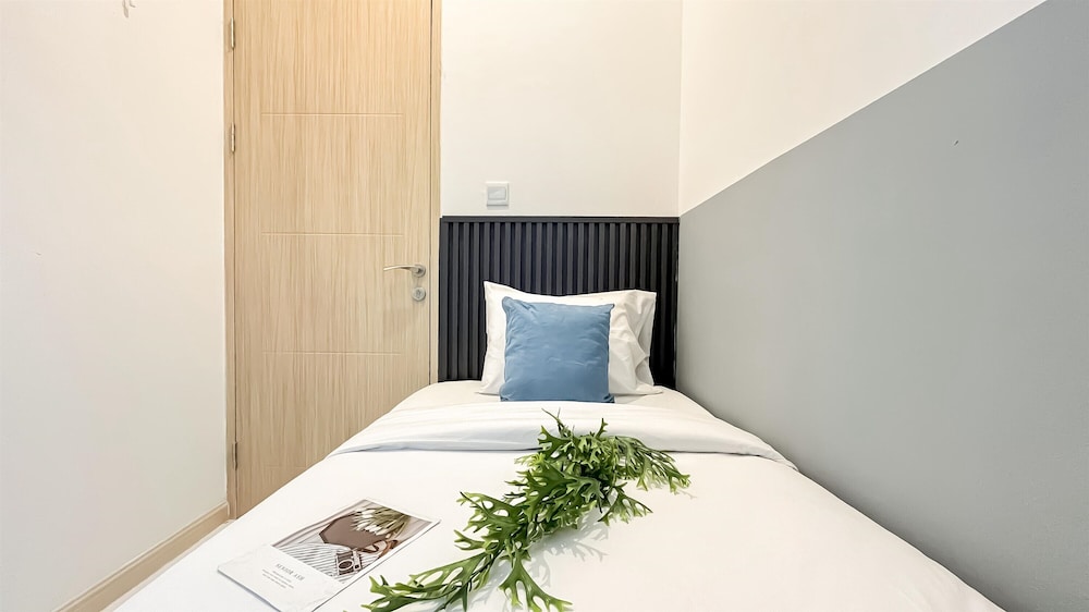 Modern 2Br Apartment Near Tokyo Hub At Tokyo Riverside Pik 2
