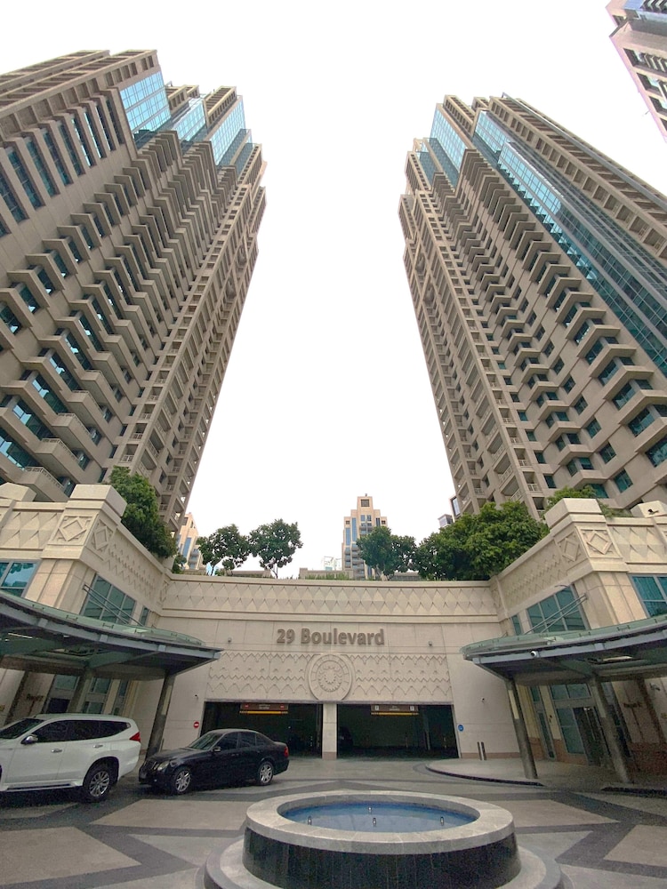 Silkhaus Near Burj Khalifa Modern High Floor
