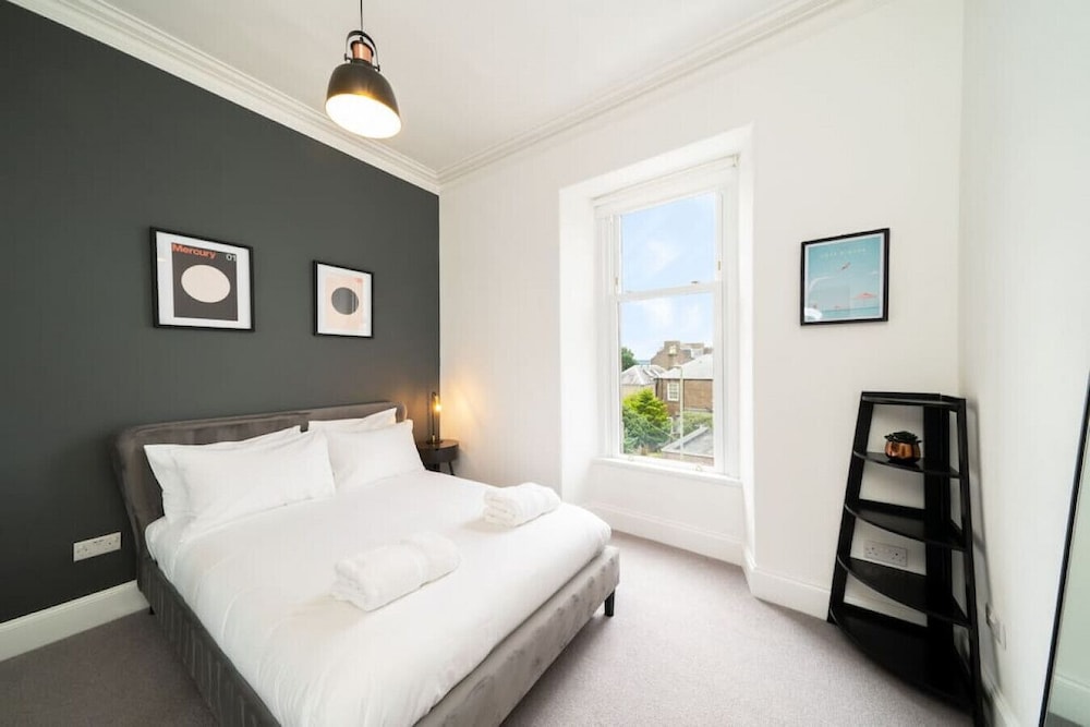 Jane s Place - Chic 2 bed Apartment view 4
