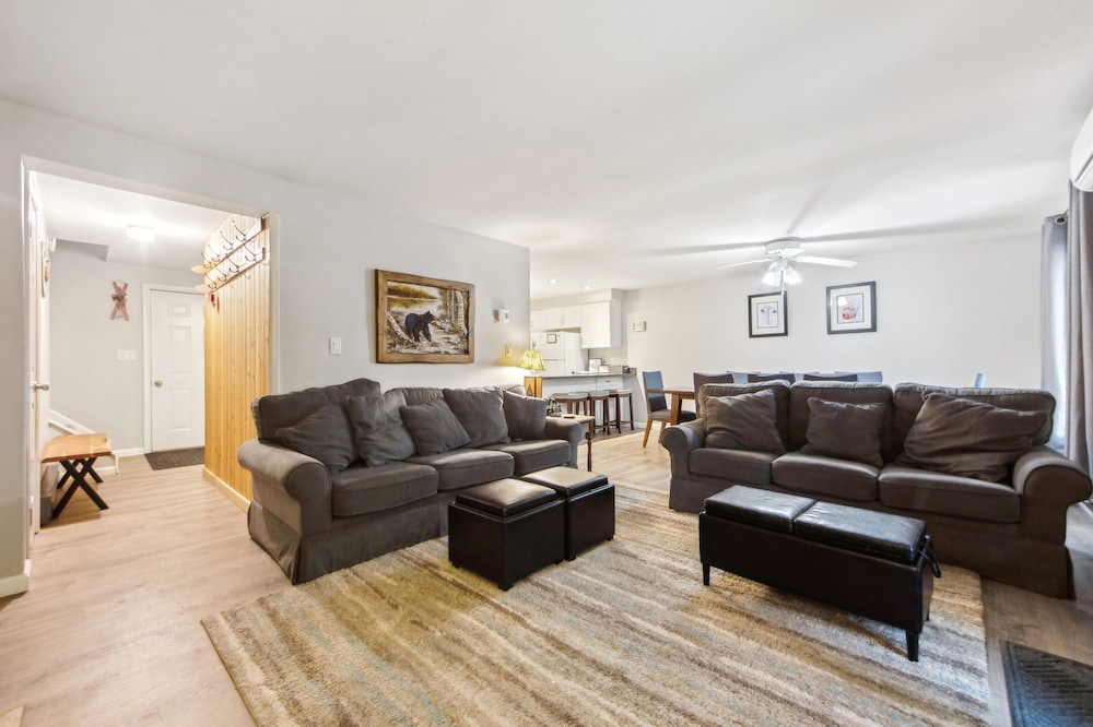 Tannery 64h - Family Retreat With Modern Comforts 3 Bedroom Townhouse by The Summit at Gore Mountain