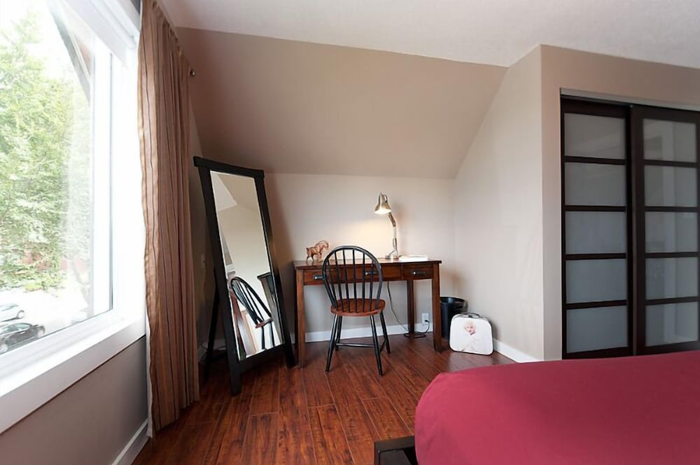 Commercial Drive Accommodations
