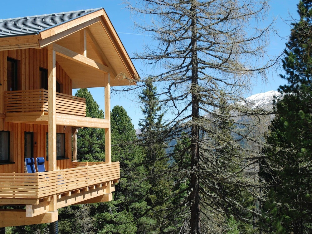 Chalet in Alps Near Ski Slopes and Sauna