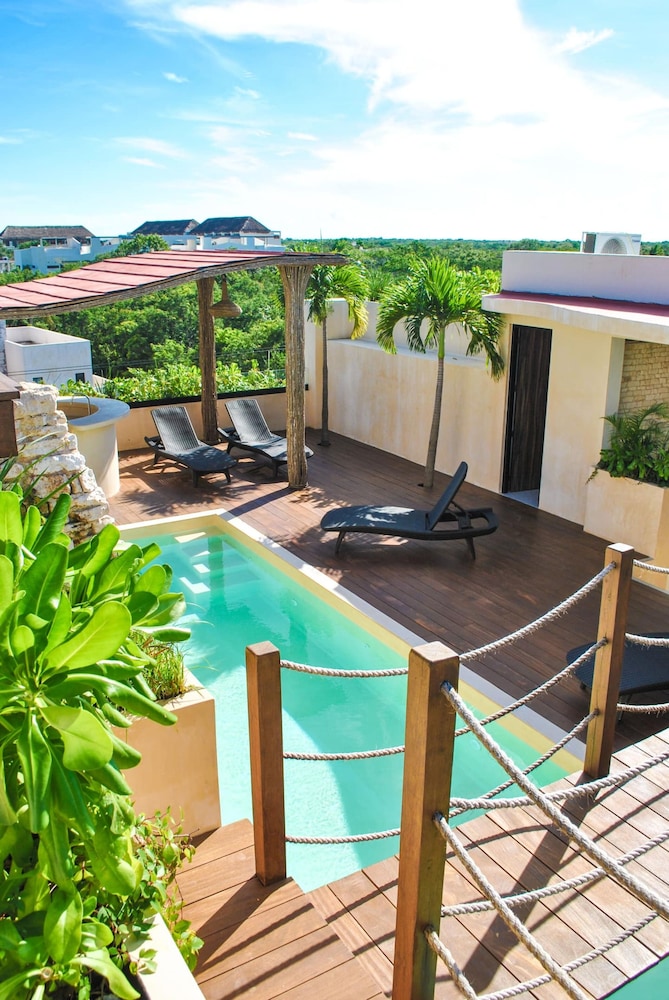 Celestial Penthouse with Private Jacuzzi
