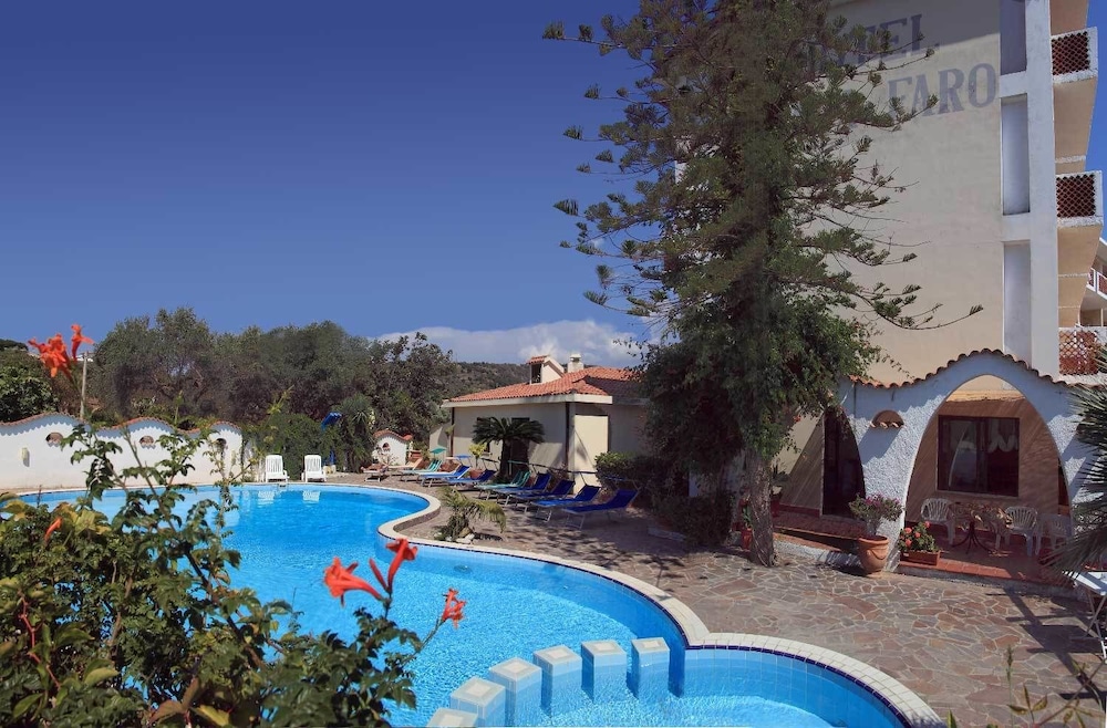 Hotel Punta Faro photo 4