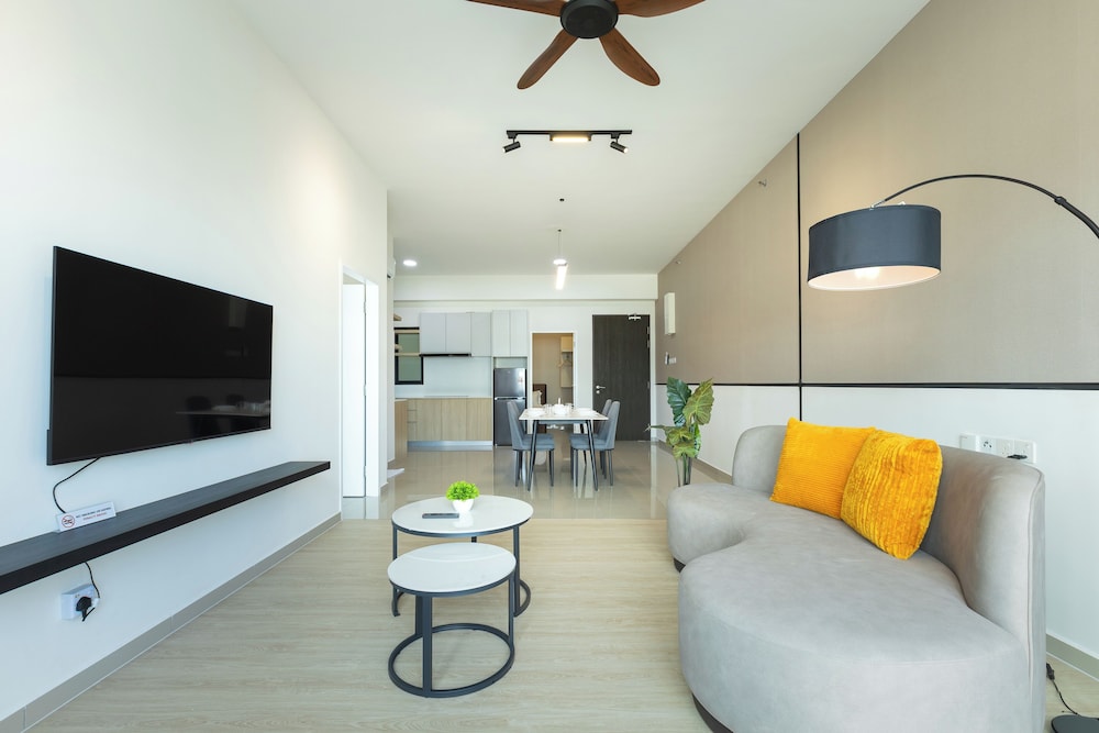 Sunshine Residence Suites