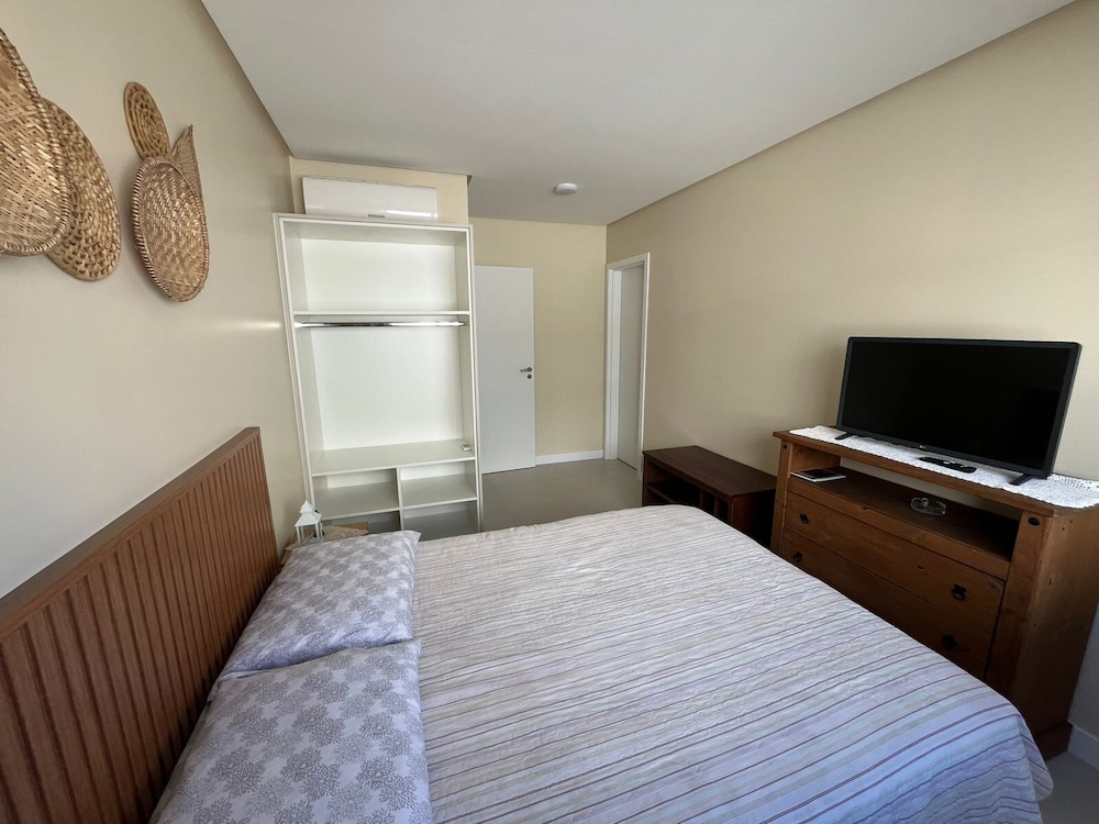 Full Stay in Condo With Pool Just 600 Meters From the Beach - Ccis