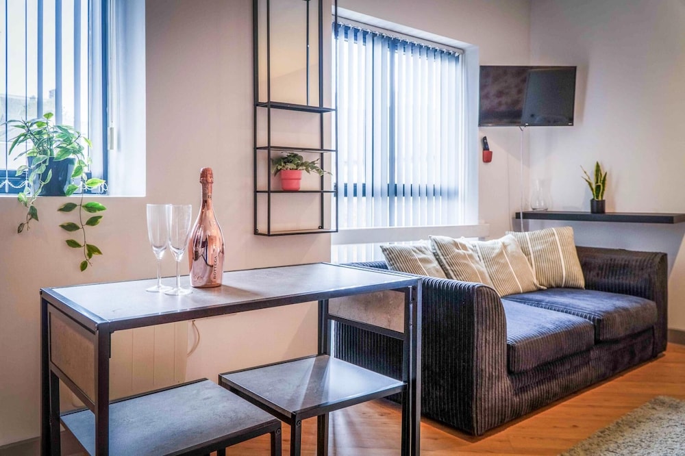 Princess Lofts 5 - 1 Bedroom Suite - Swansea