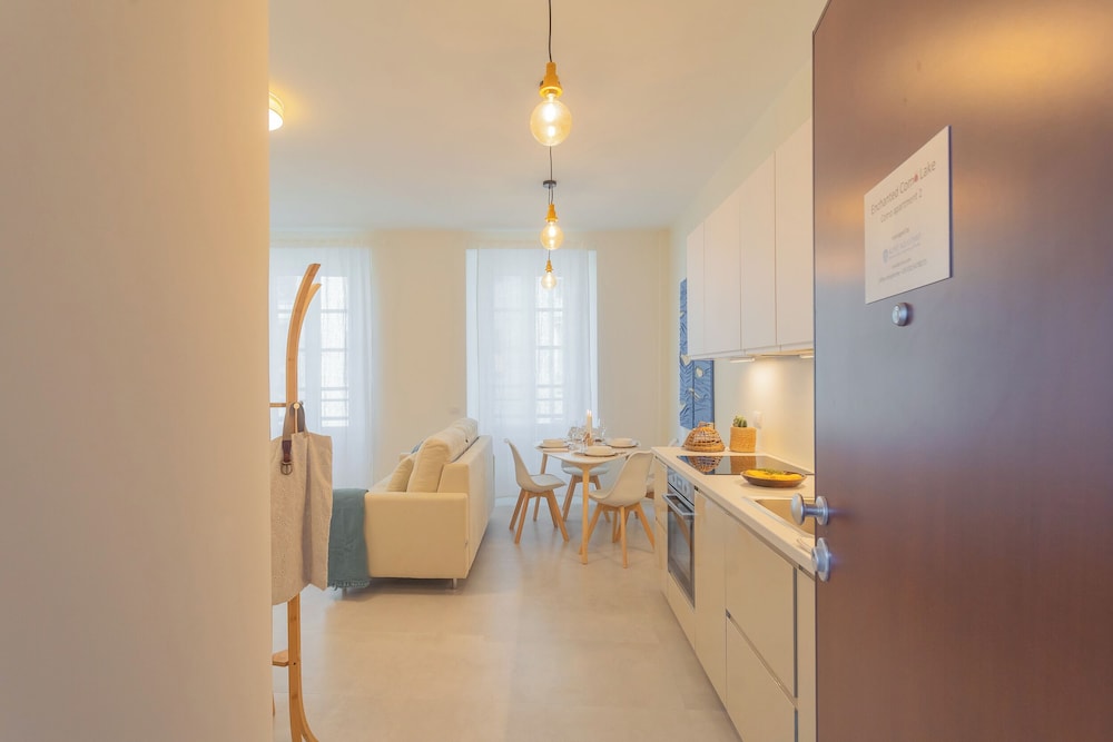 Enchanted Como Lake - City Apartment 2 by Rent all Como