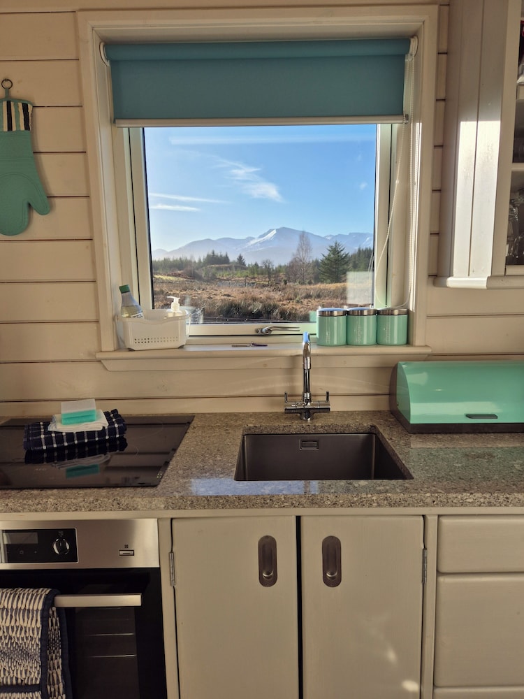 Toradh Cabin
