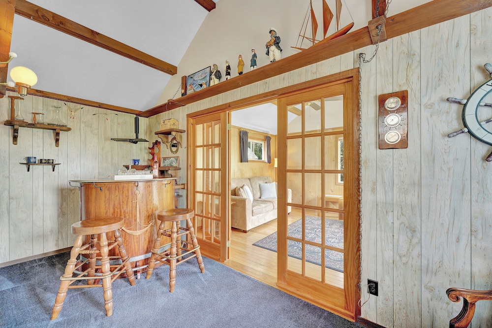 Private Dock & Lake Views: Home on Lime Lake