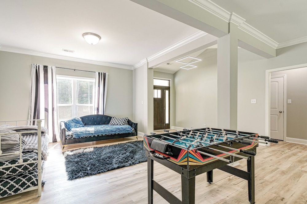 Secluded 18-acre Retreat in Staley w/ Game Room