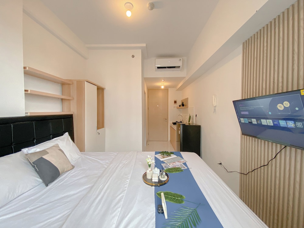Beautiful and Homey Studio Apartment at Tokyo Riverside PIK 2