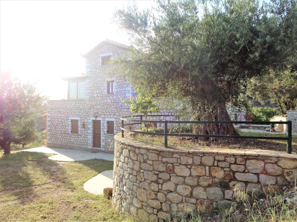 Menina Farm