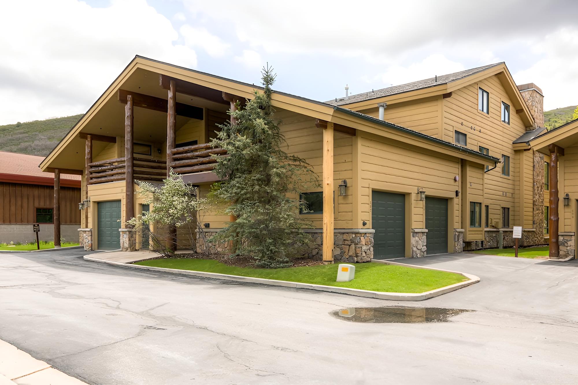 Bristlecone Condominiums by Vacasa