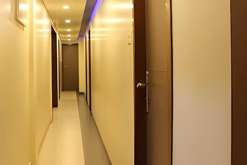 Apollo Guest House