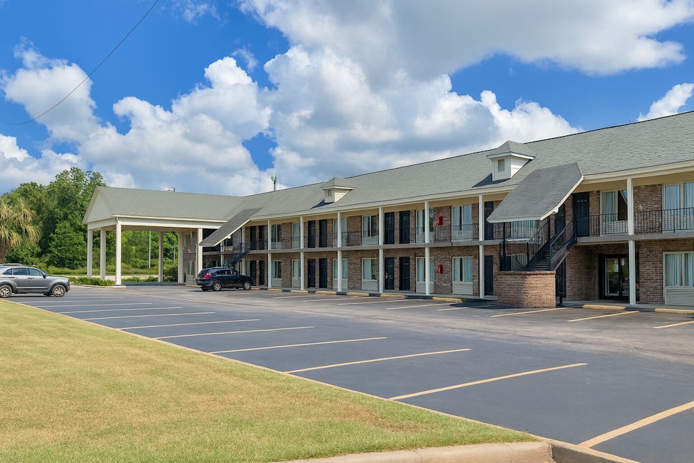 Best Inn of Manning