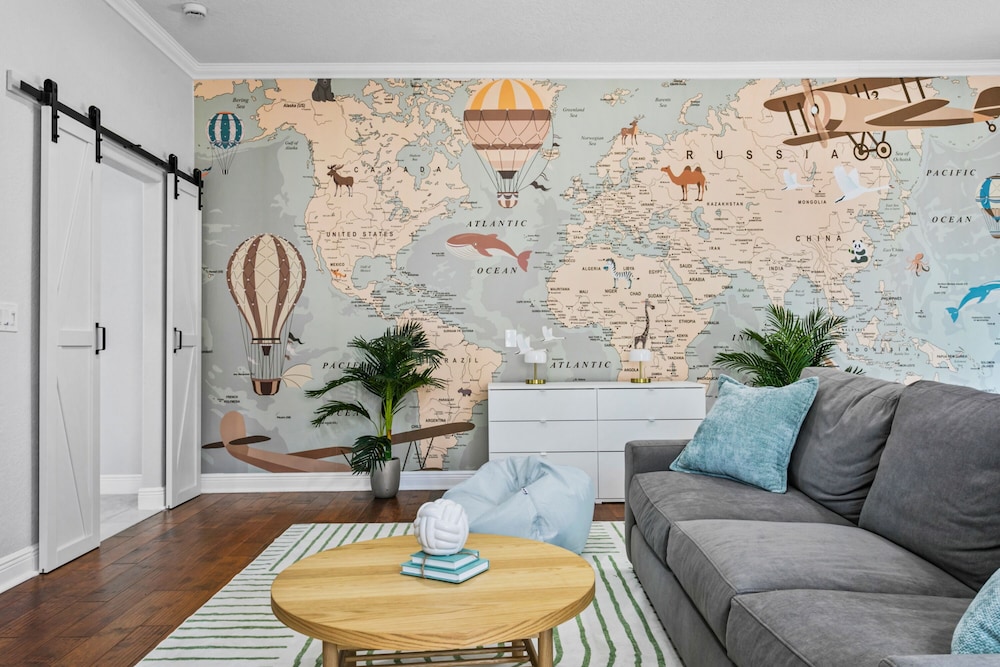 Luxe Waterfront Hideaway w Pool & Pirate Ship Dock