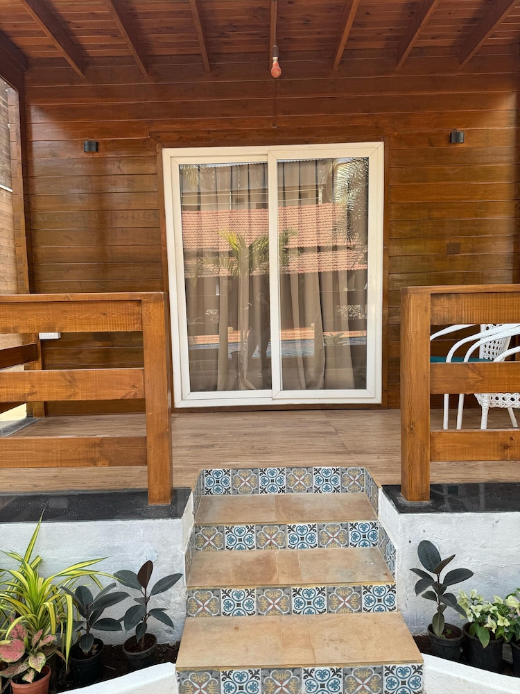 Surf House Beach Resort