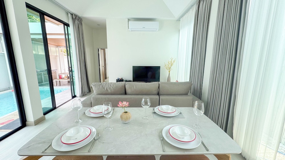 Wana Villa ChaAm