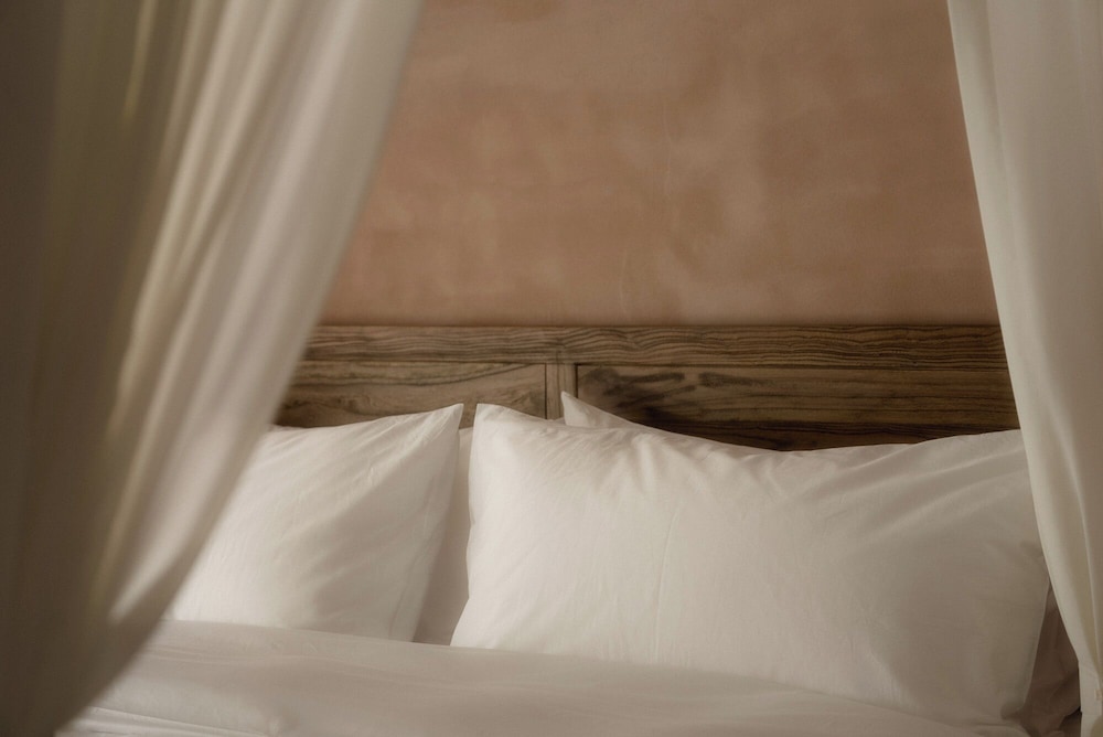 Shishe Spring Designer Homestay