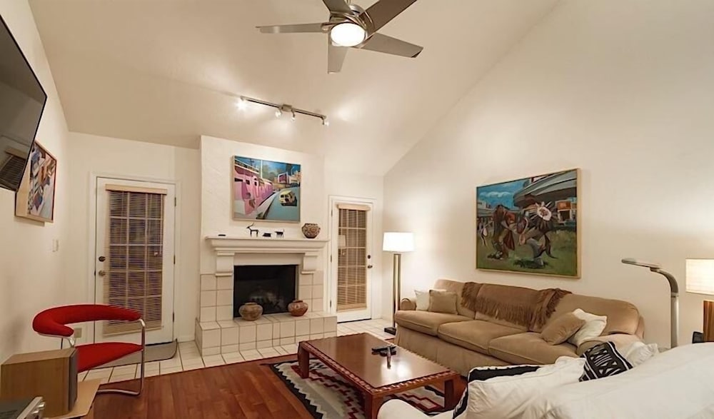 Western Gallery By Signature Vacation Rentals