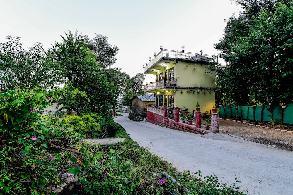 OYO 13409 Home Cozy Stay near ISBT Dharamshala