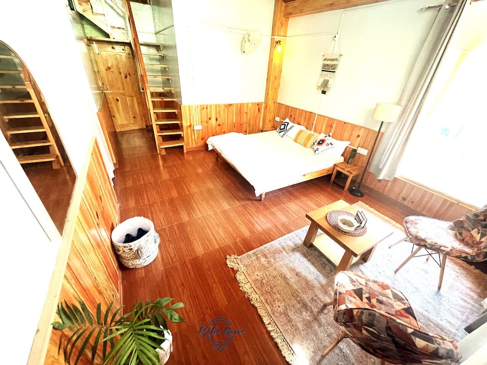 Boho Grove Cafe and Stay