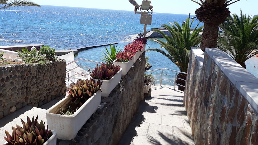 Penthouse in Playa del Ingles With Lovely View