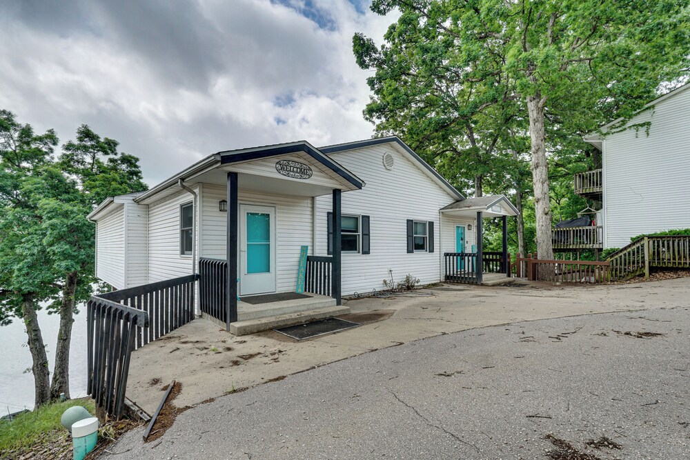 Boat Dock & Slip Access: Lake of the Ozarks Gem