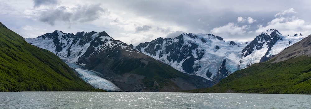 REFUGIO DE GLACIARES