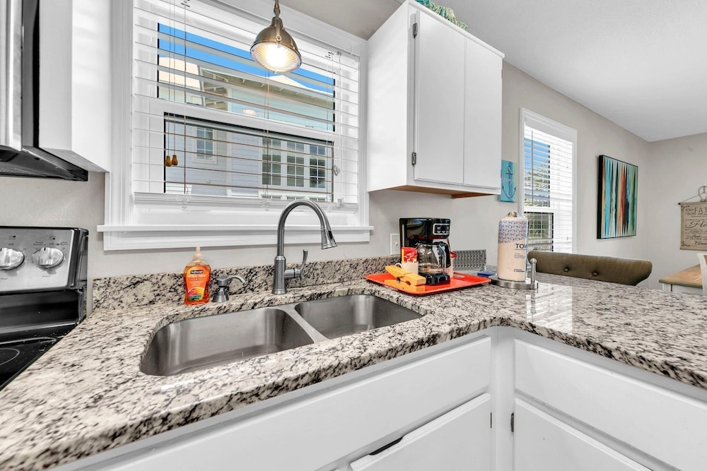 Beachside Villas 823