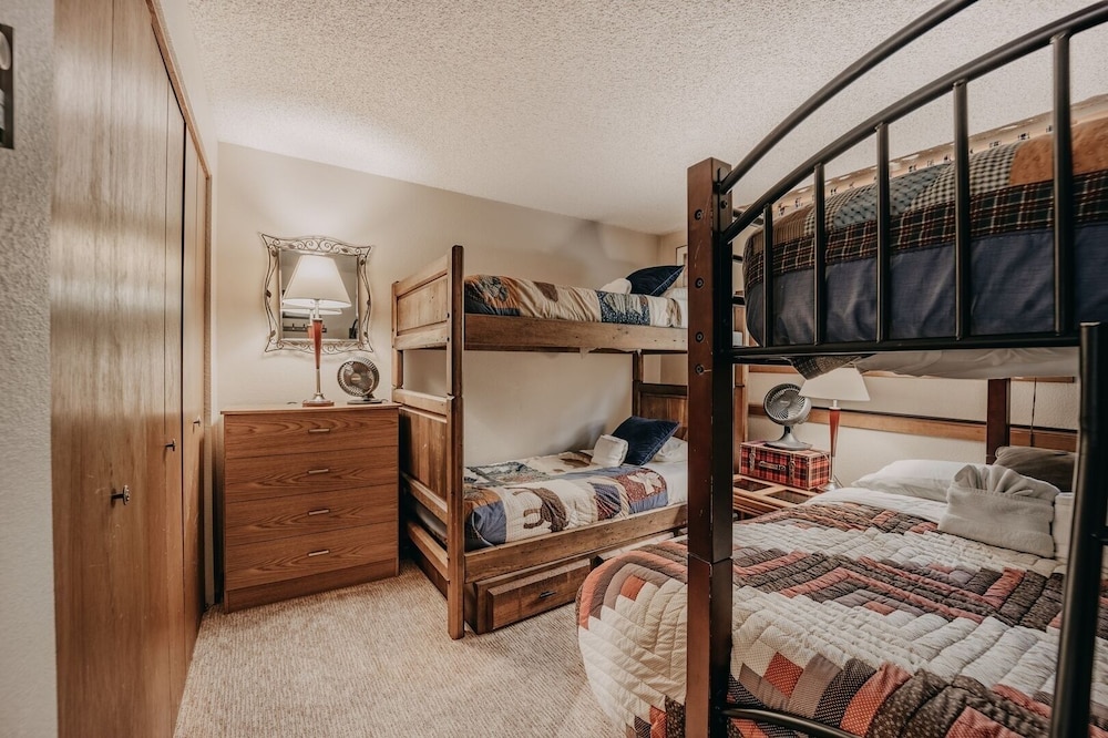Glacier Mt Baker Lodging