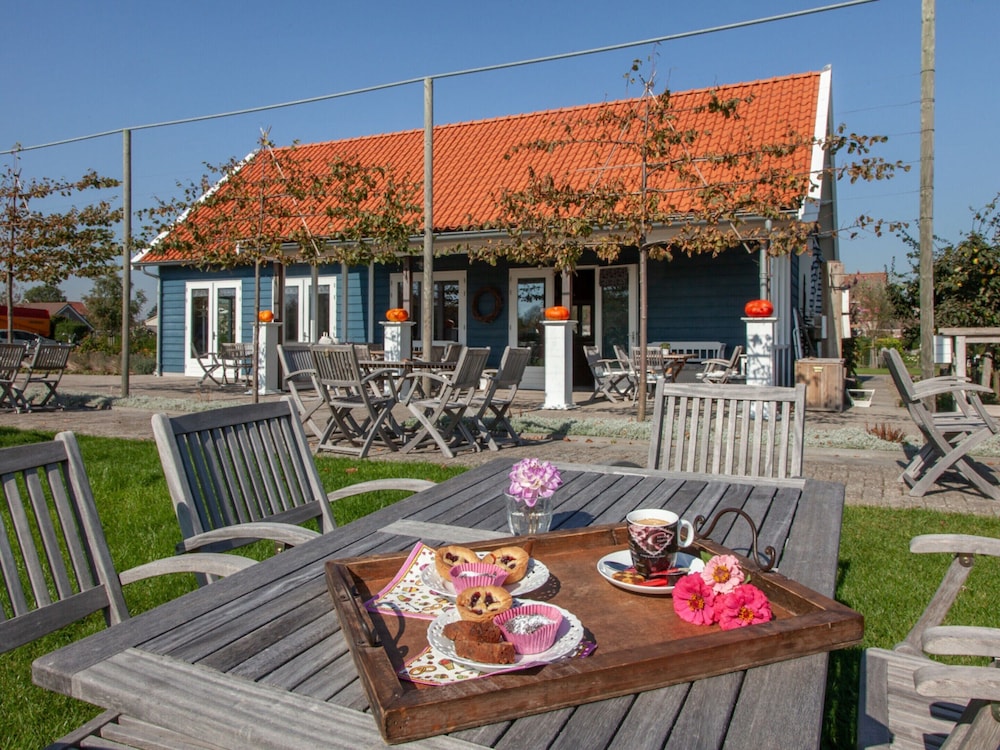 Stylish Zeeland Stay BBQ