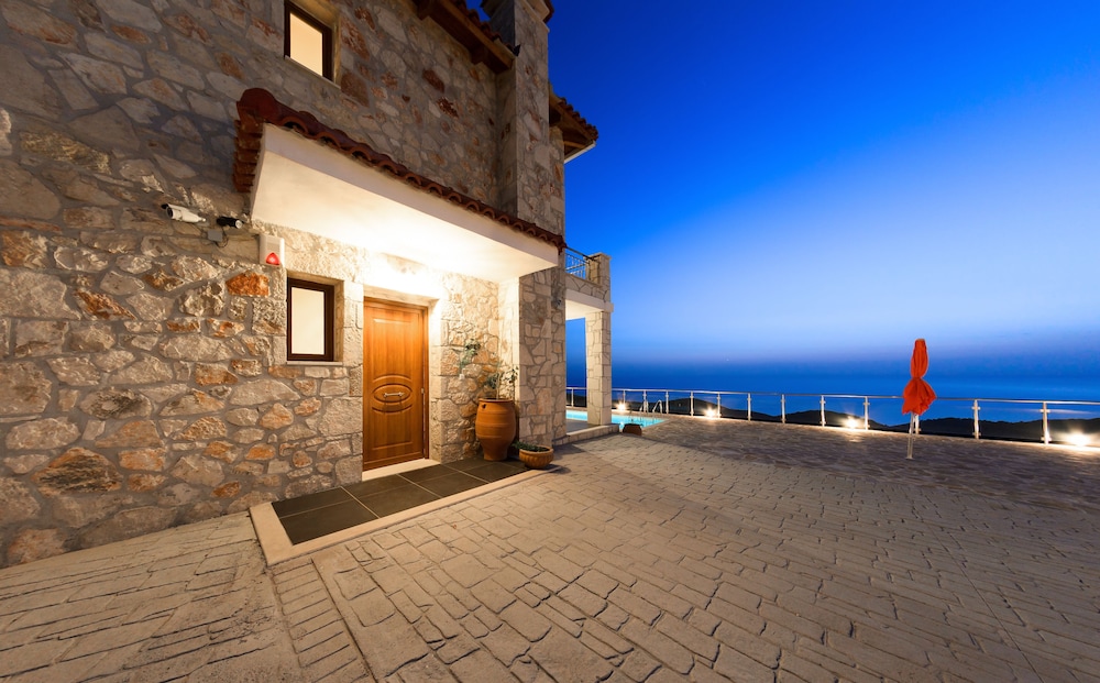 Orient Villas Traditional