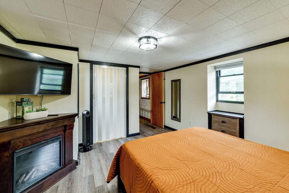 Riverfront Retreat w/ Near Boat Launch in Nineveh!