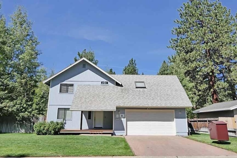 930 Rubicon Trail 4 Bedroom Home by RedAwning