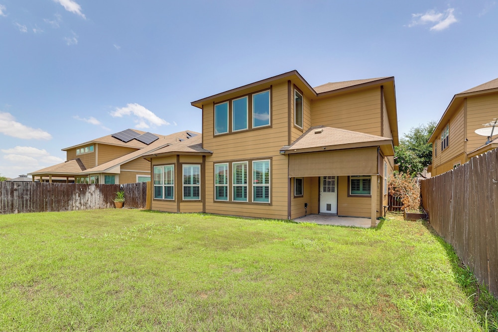 Group Getaway w/ Pool Access in San Antonio!