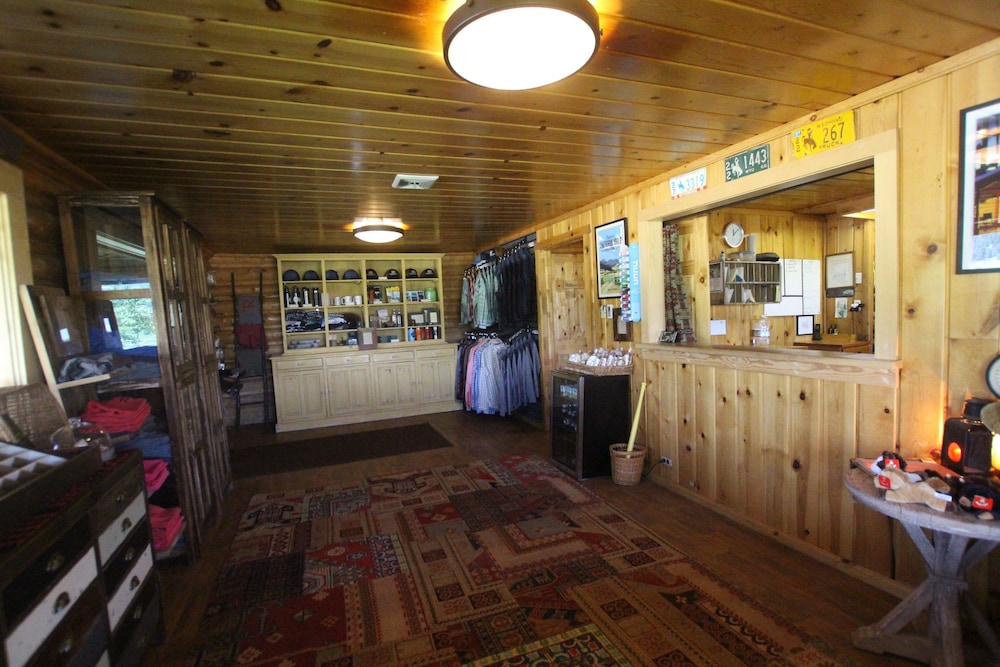 Moran Vacations - Turpin Meadow Ranch - Property Image 2