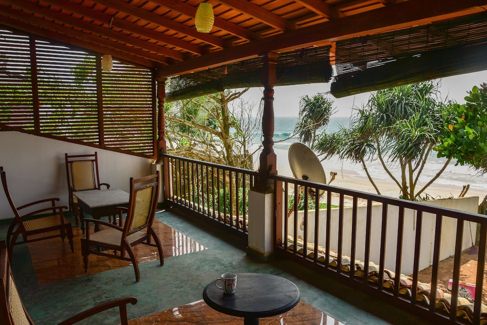 villa ocean sunset