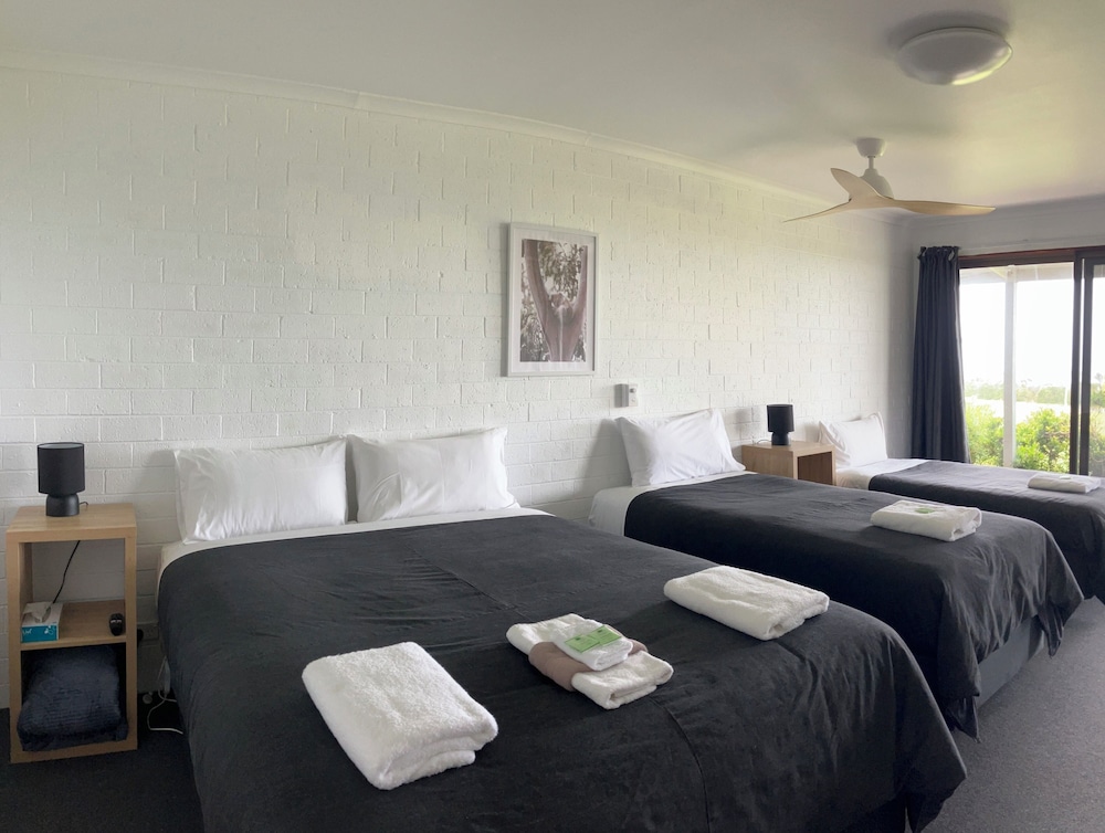 61 OCEAN ROAD MOTEL