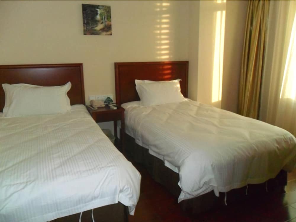 GreenTree Inn Tianjin Wuqing Jingbin Industrial Park Chengwang Road Express Hotel