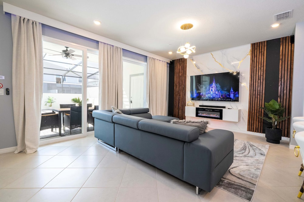 Simply Amazing 5BR Chic Retreat Themed Fun Style