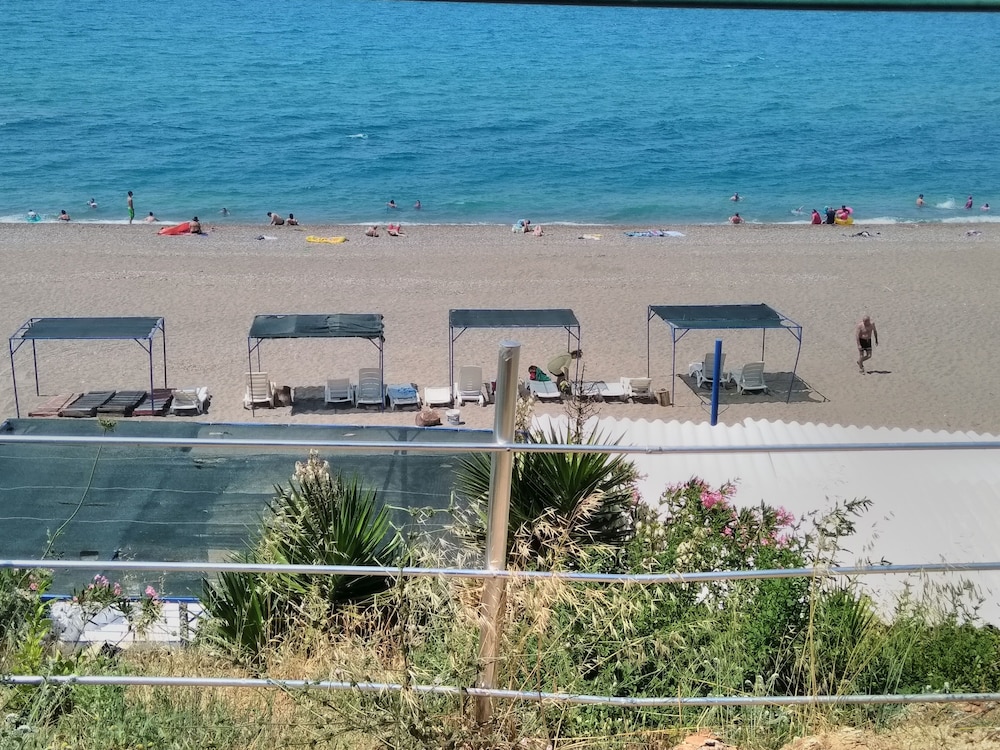 Mavi Cennet Camping Pansiyon