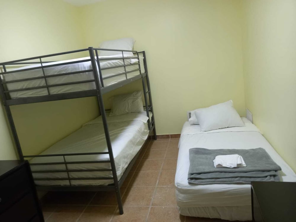 Las Brisas, Juan Dolio, 3br, 2 Pools, Jacuzzi, Beach, Golf, 7 Sleeps