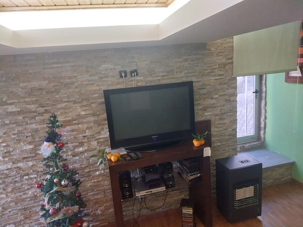 Serra da Estrela Seven Rooms 3 Suites Villa In s